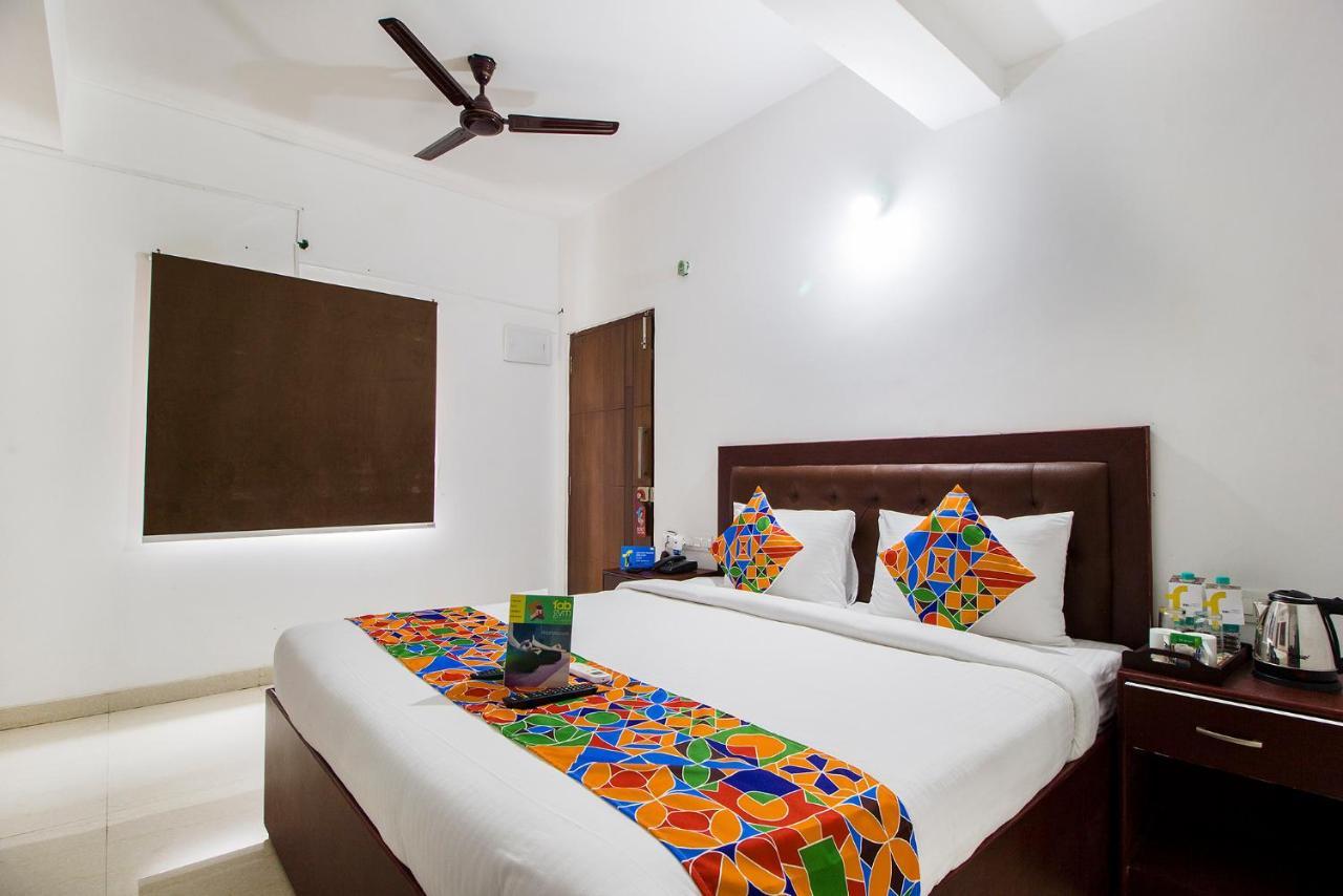 Fabhotel Limestone Suites - 750M From Yashoda Hospitals, Somajiguda Hyderabad Exterior foto