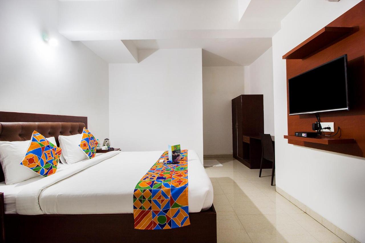 Fabhotel Limestone Suites - 750M From Yashoda Hospitals, Somajiguda Hyderabad Exterior foto